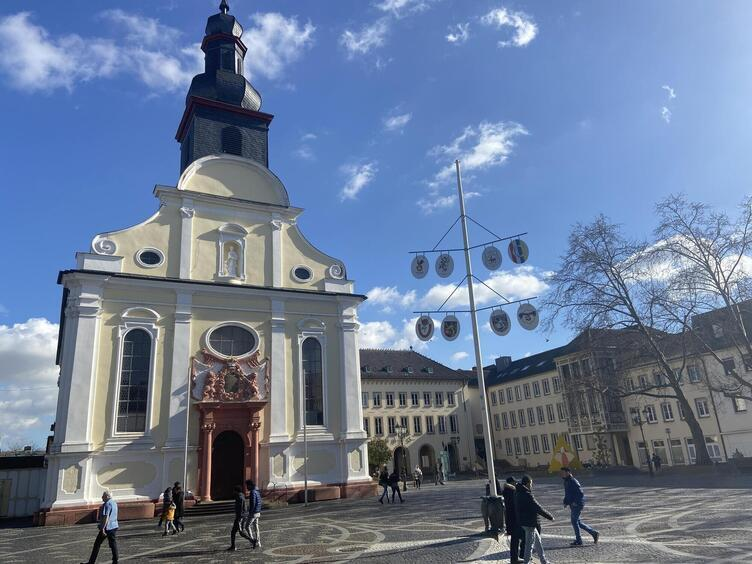 Krise und Kirche - Der Revolutionär